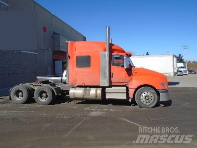 International LT 625 Prime Movers