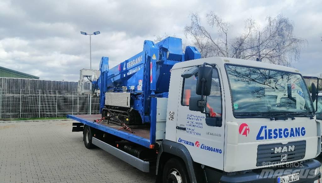 Ruthmann TR 300 Compact self-propelled boom lifts