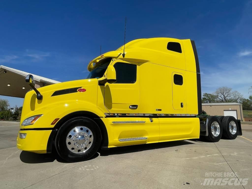 Peterbilt 579 Prime Movers