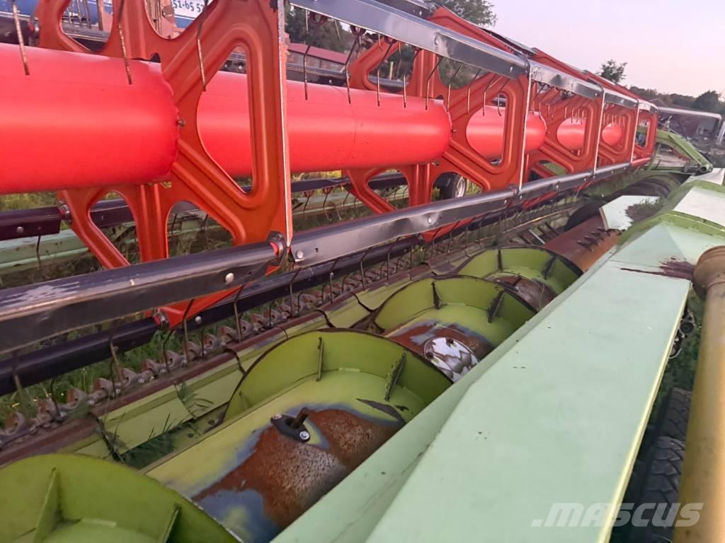 CLAAS S 750 Combine harvester heads