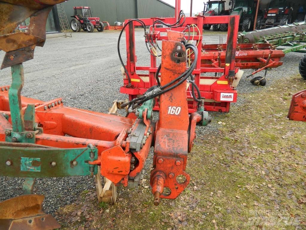 Kverneland 4korpusi Reversible ploughs
