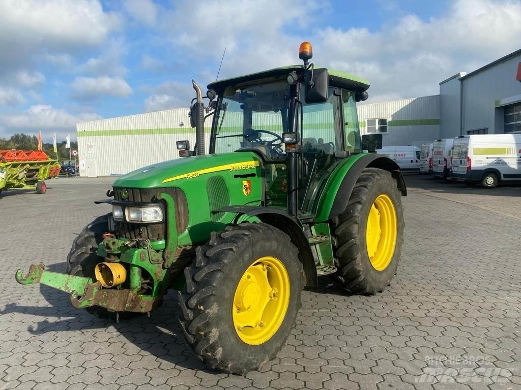 John Deere 5620 Tractors