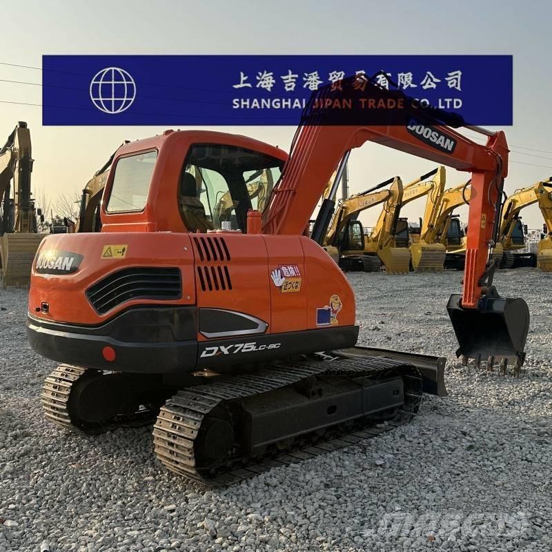 Doosan DX 75 Mini excavators  7t - 12t