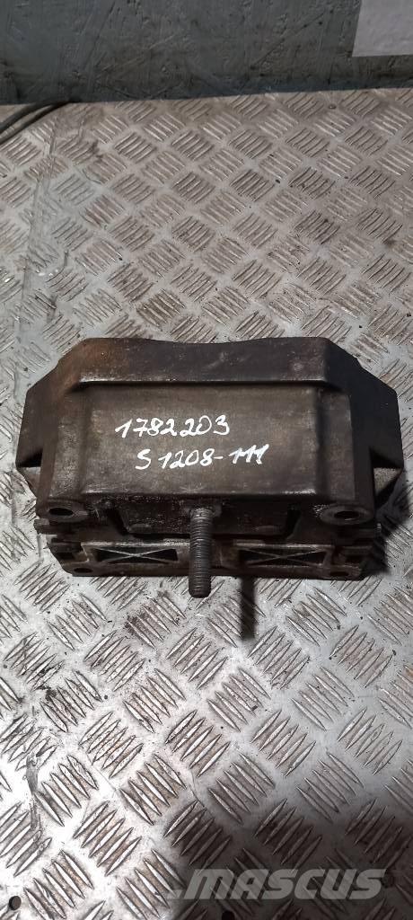 Scania 94 D.    1782203 Engines