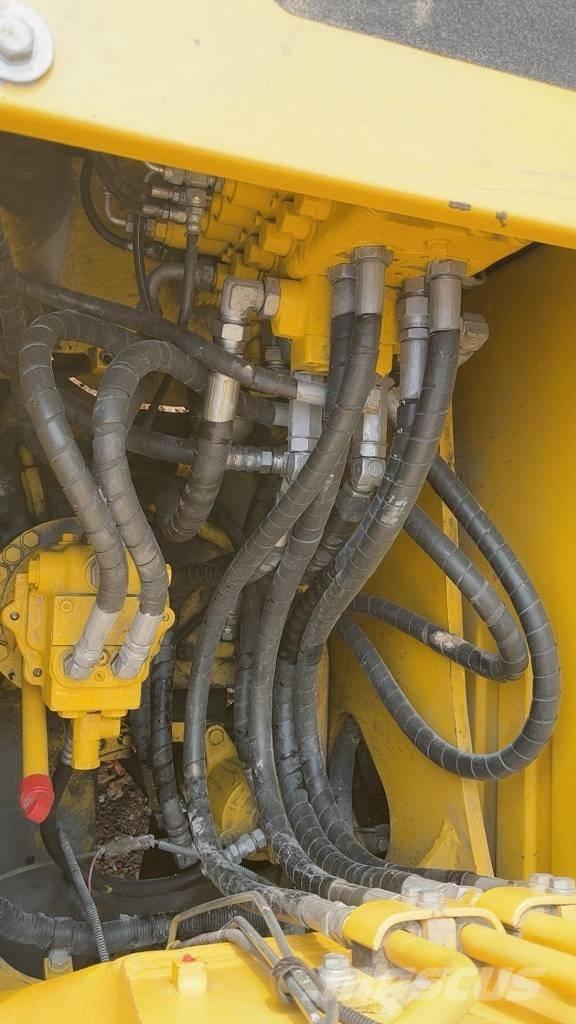 Komatsu PC 130-8 Crawler excavators