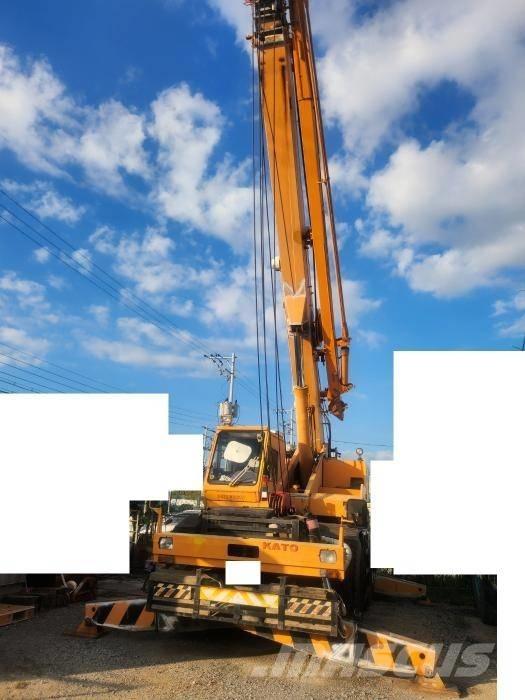 Kato SR 250 Rough terrain cranes