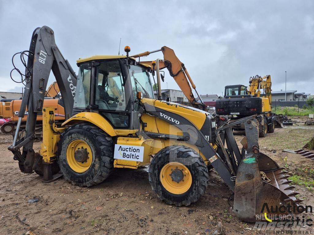 Volvo BL 71 Backhoe