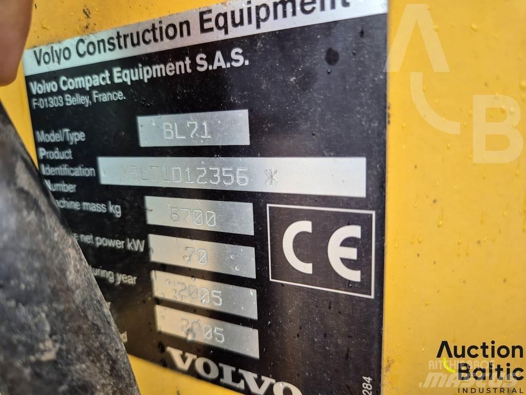 Volvo BL 71 Backhoe