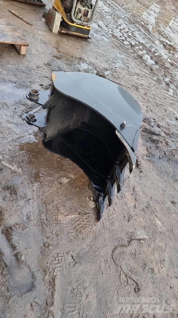JCB 3CX / 4CX Buckets