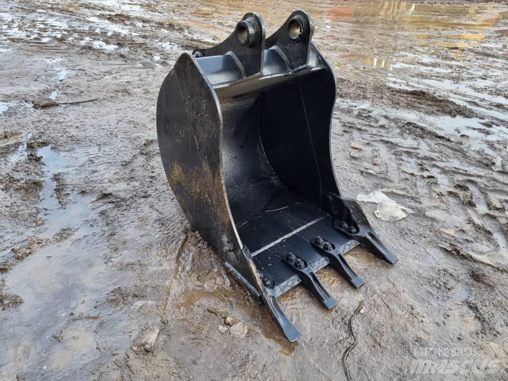 JCB 3CX / 4CX Buckets