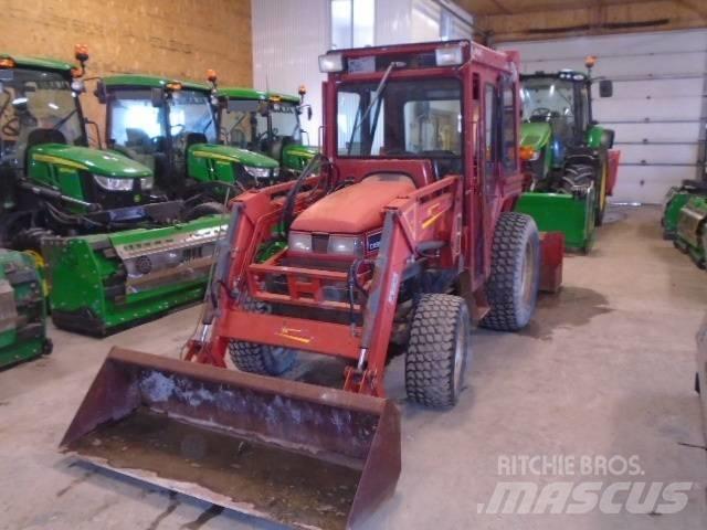 Case IH 1140 Tractors