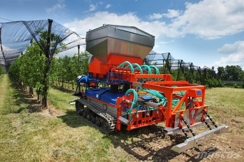  Slopehelper Fertilizer sprayers
