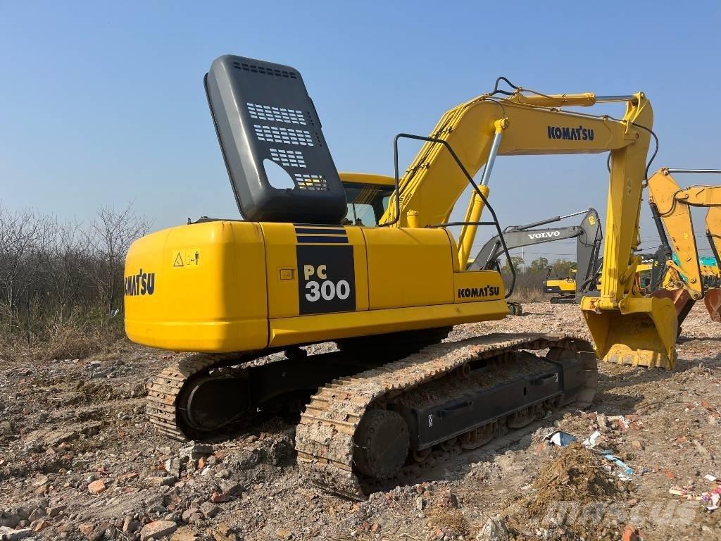 Komatsu PC 270 LC-7 Crawler excavators