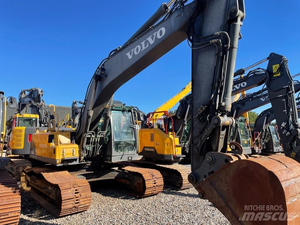 Volvo EC210C Crawler excavators