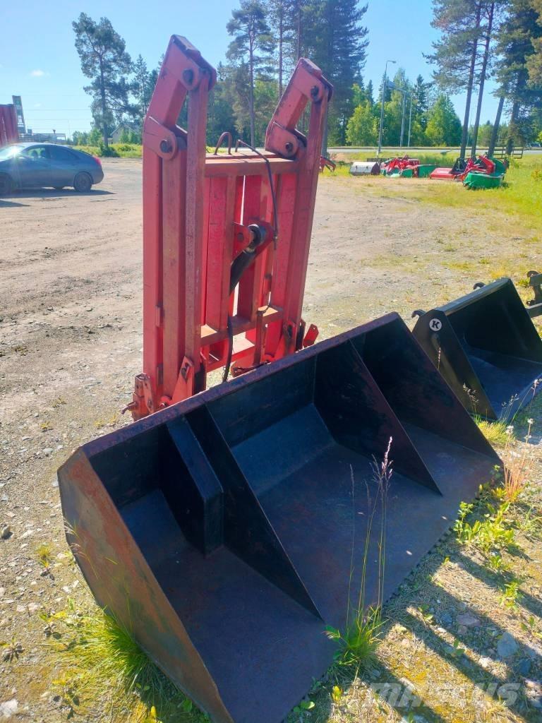  Takakuormaaja Other groundscare machines