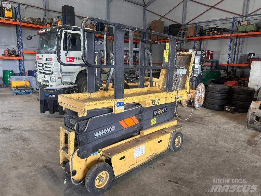 Grove SM2633E Scissor lifts