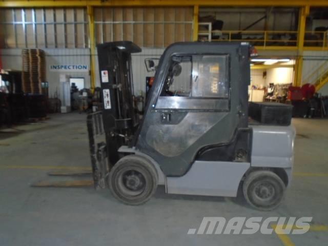 Nissan MYG1F2A30V Telescopic boom lifts