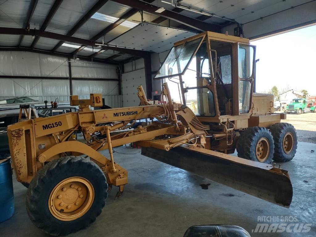 Mitsubishi MG 250 Graders