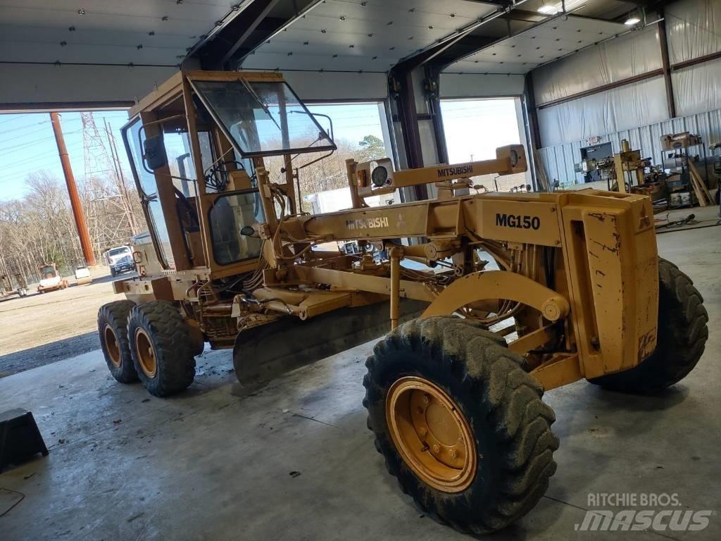 Mitsubishi MG 250 Graders