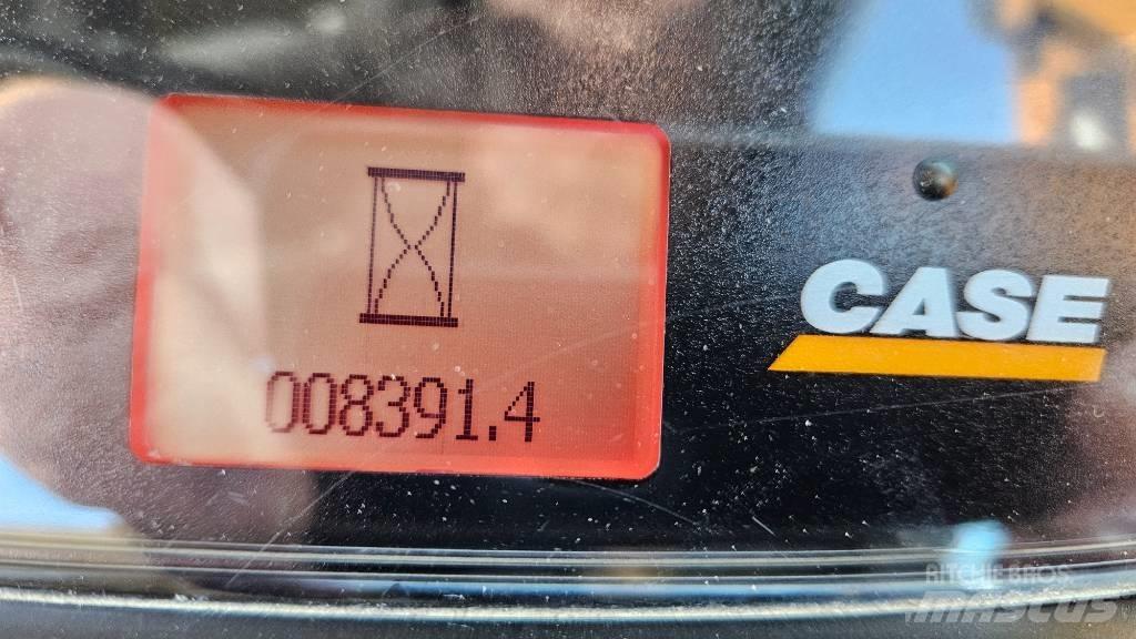 CASE 695 ST Backhoe