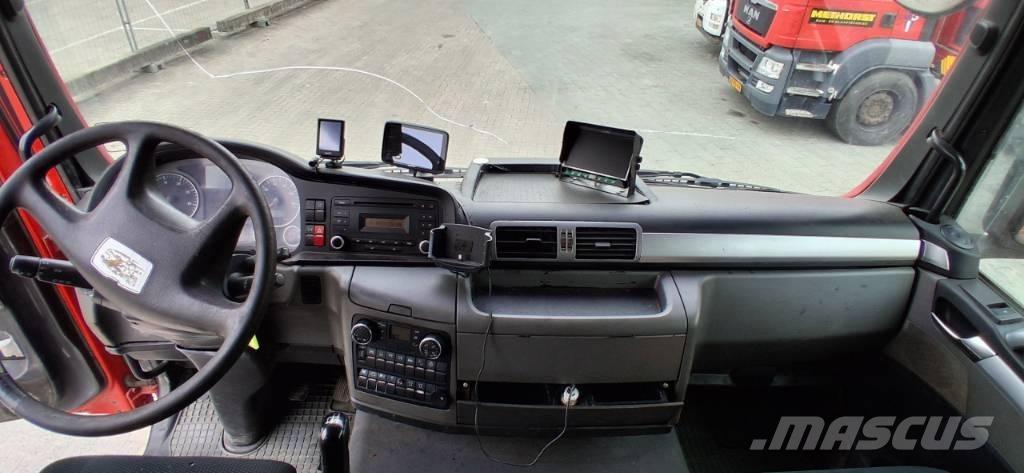 MAN TGS 28.440 Commercial vehicle