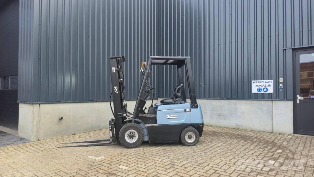Royal E15 Electric forklift trucks