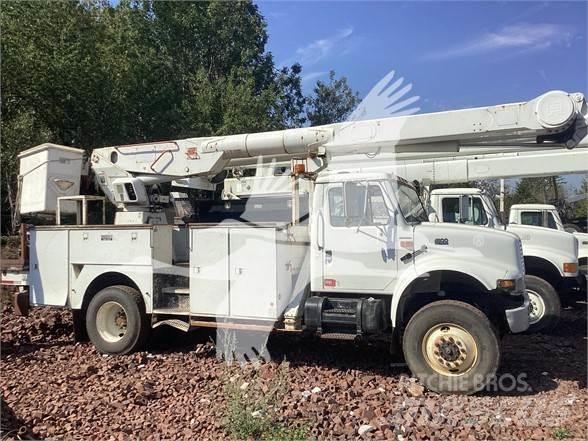 Altec AM855 Truck mounted platforms