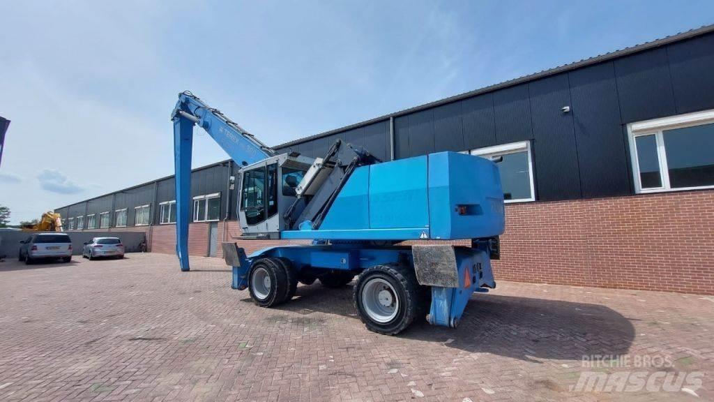 Fuchs MHL360 Waste / industry handlers