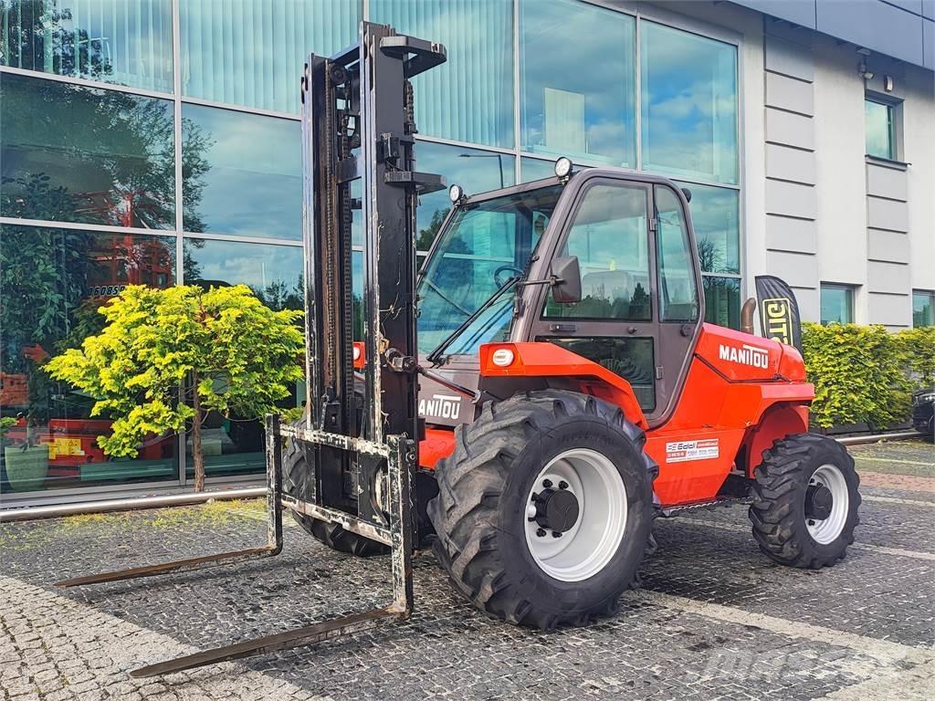 Manitou M26-4 Rough terrain truck