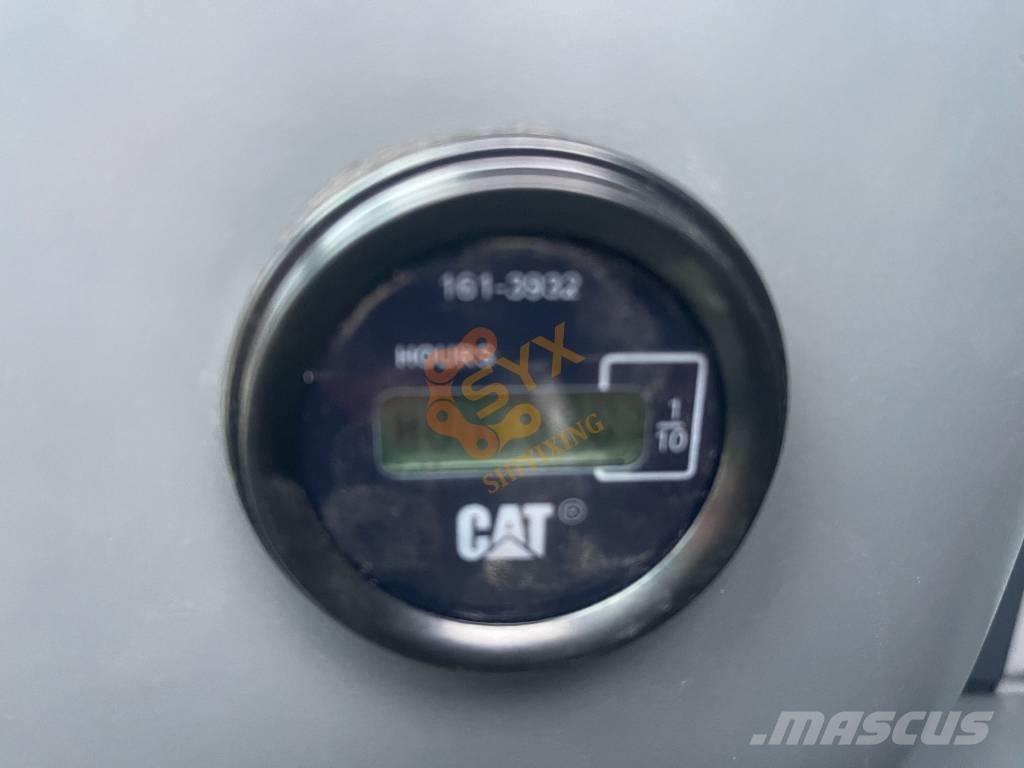 CAT CAT320 D2 Crawler excavators