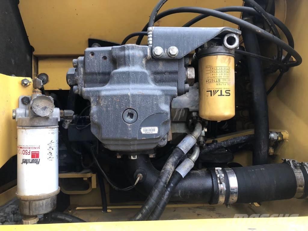 Komatsu pc220-8 Crawler excavators