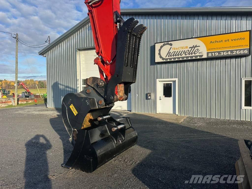 Link-Belt 235 X3 Crawler excavators