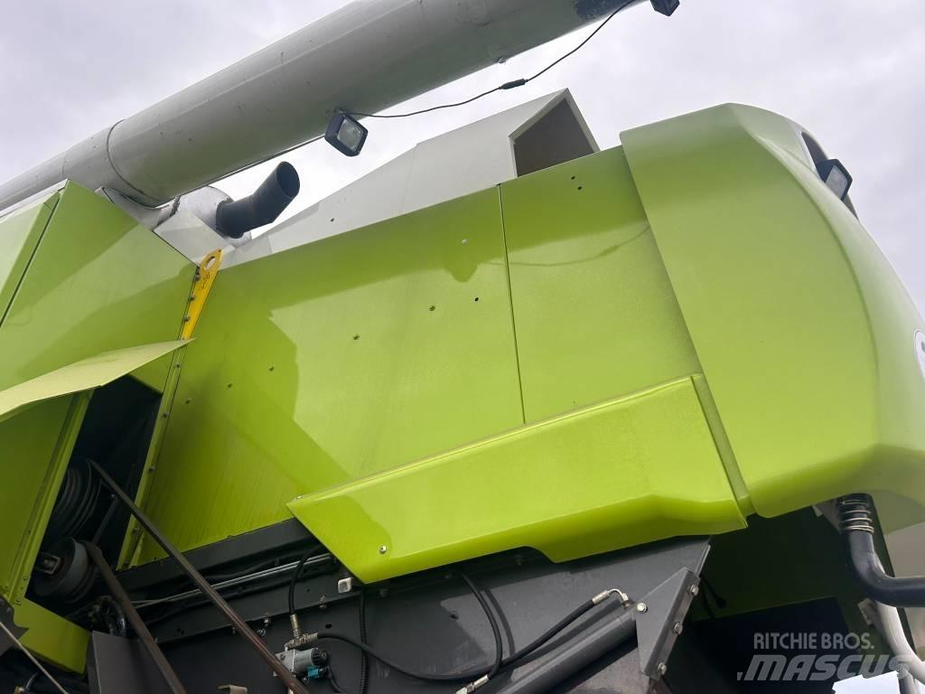 CLAAS Lexion 600 Combine harvesters