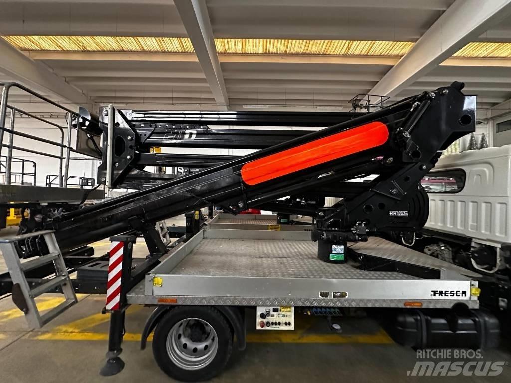 Socage 28 metri Truck mounted platforms