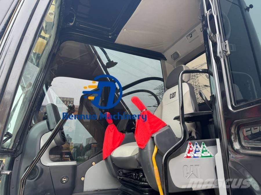 CAT 320D2 Crawler excavators