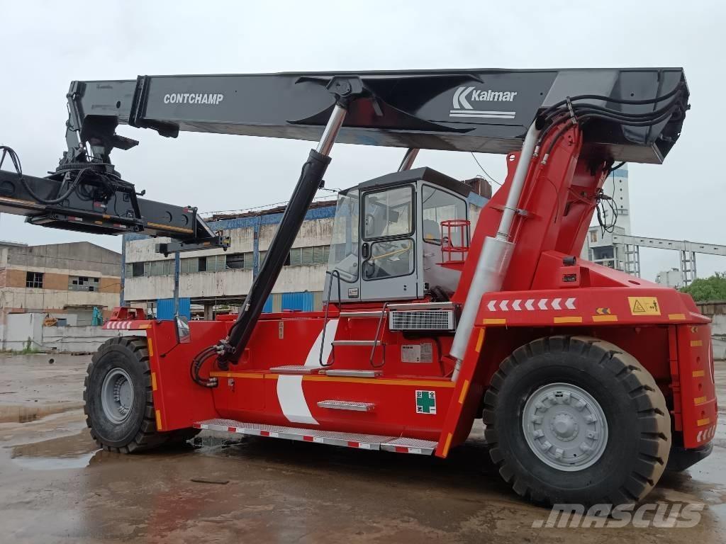 Kalmar DRF 450 Reach stackers