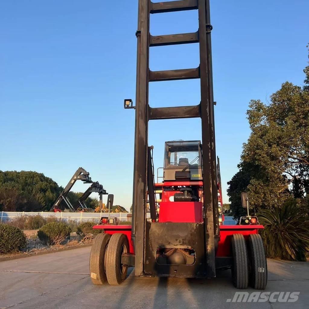Kalmar DCE 80-45 E7 Telescopic handlers