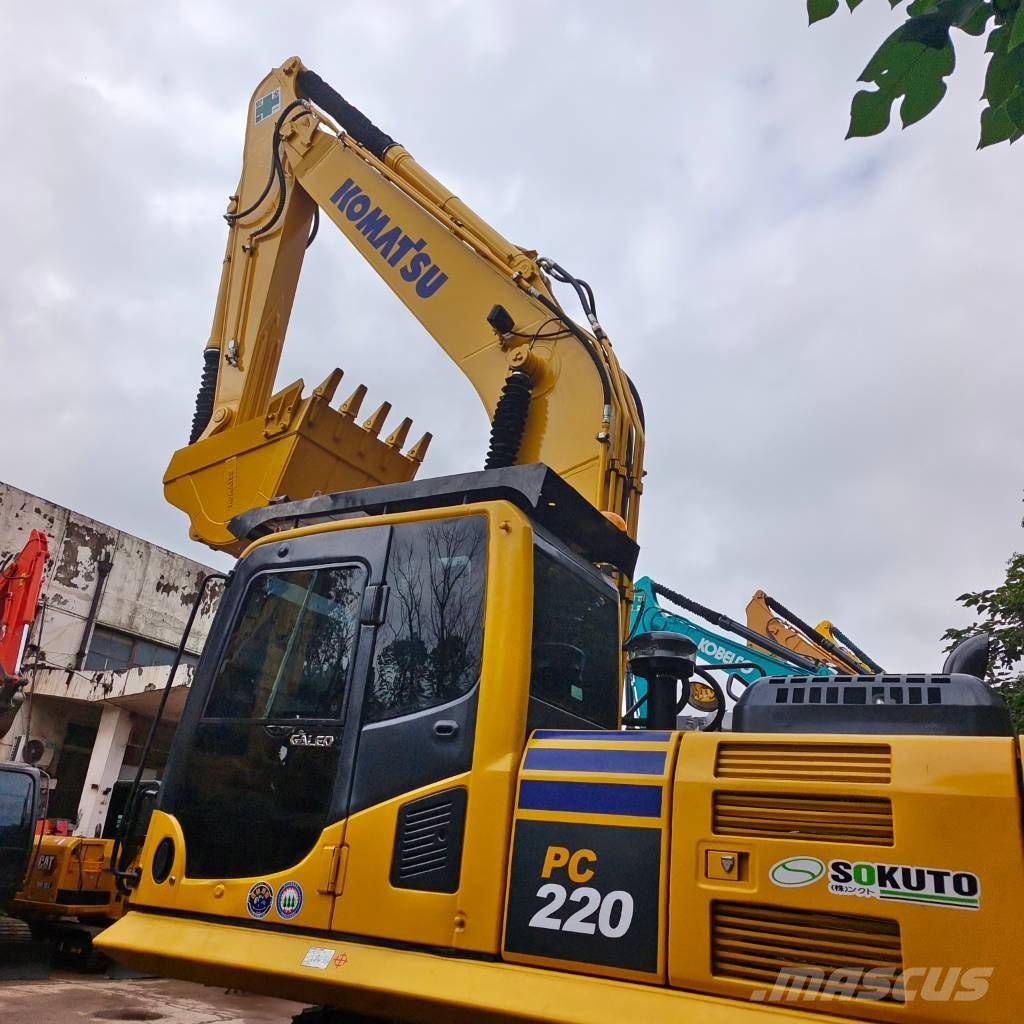 Komatsu PC 220-8 Crawler excavators