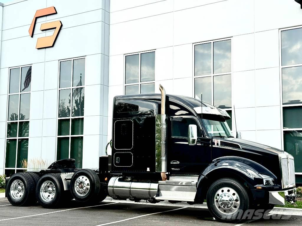 Kenworth T 880 Prime Movers