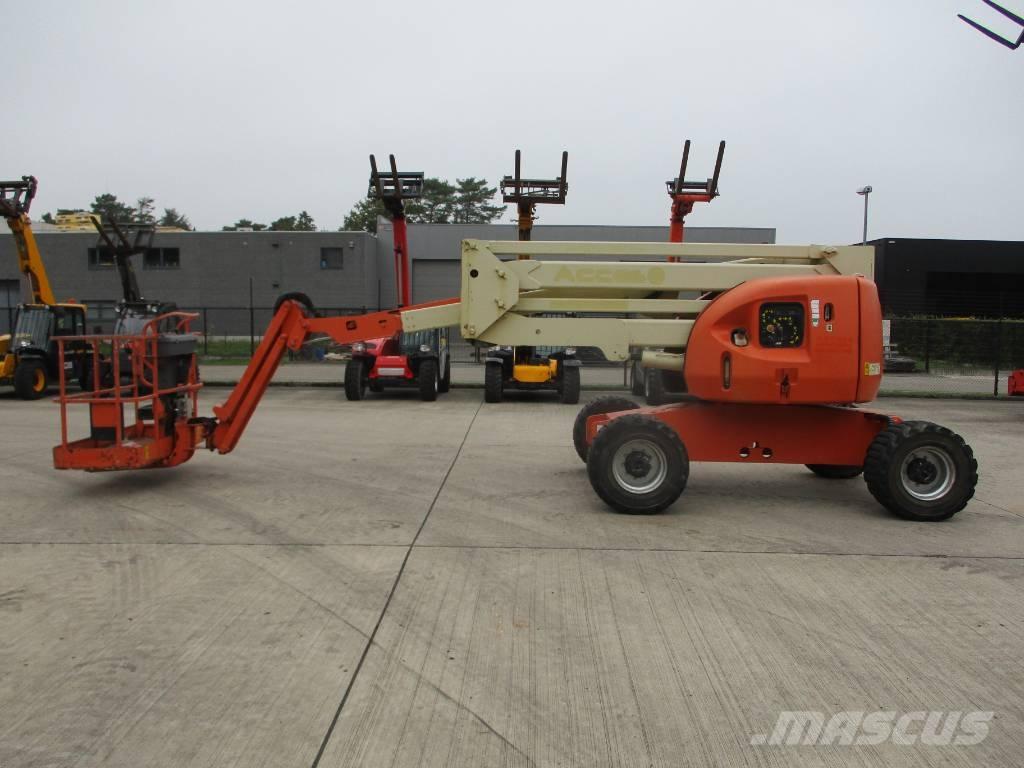 JLG 510 AJ  (557) Compact self-propelled boom lifts