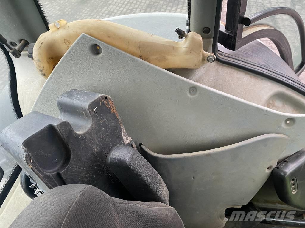 Valtra T 161 Tractors