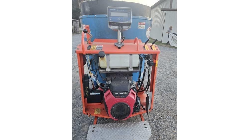 Rissler mixer V975 Milking equipment