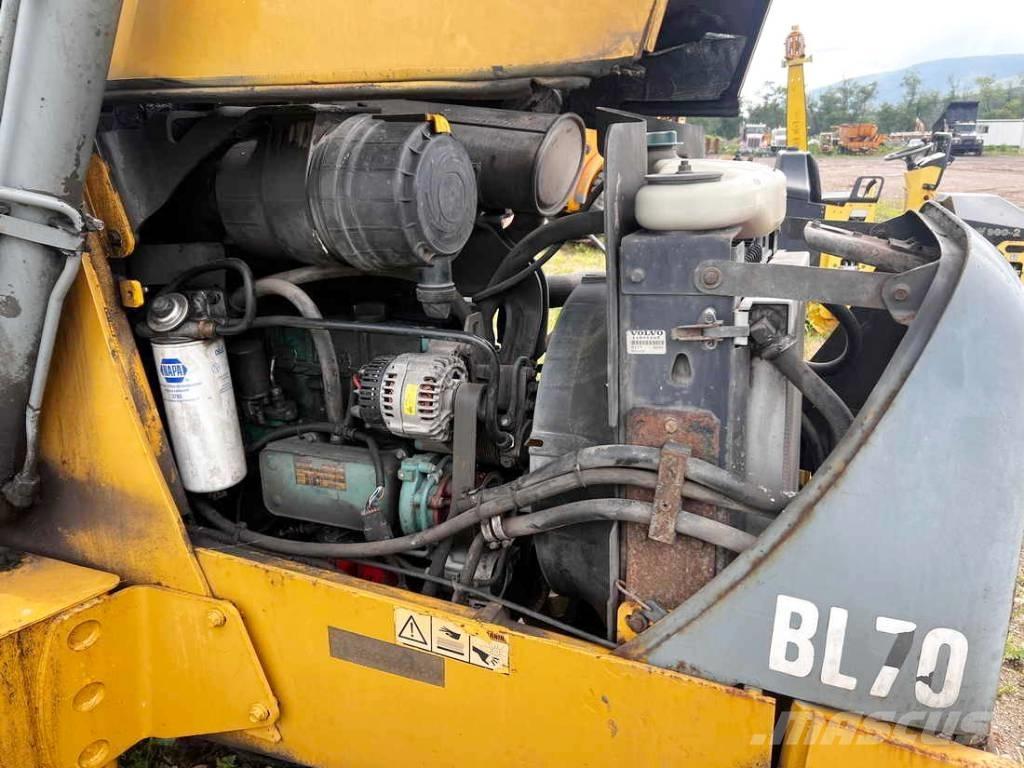 Volvo BL 70 Backhoe