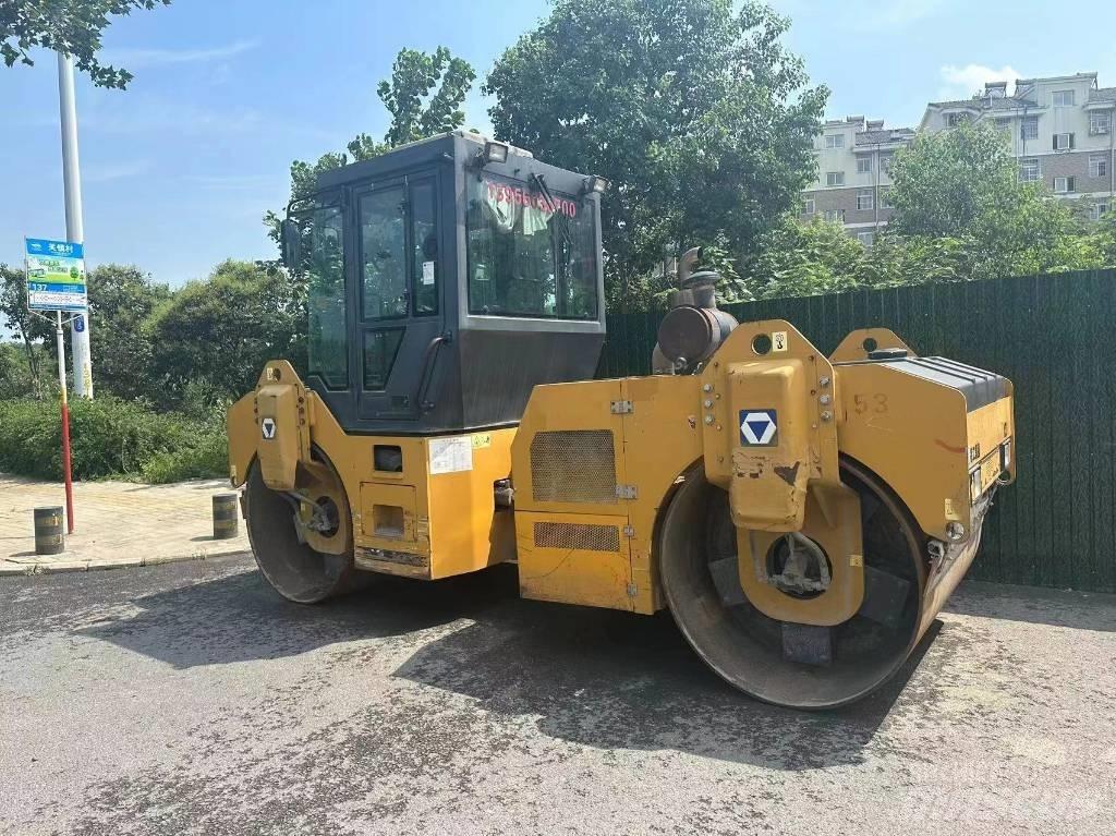 XCMG XD 82 Soil compactors