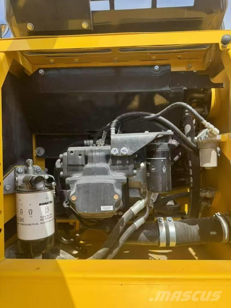 Komatsu 240LC-8 Crawler excavators