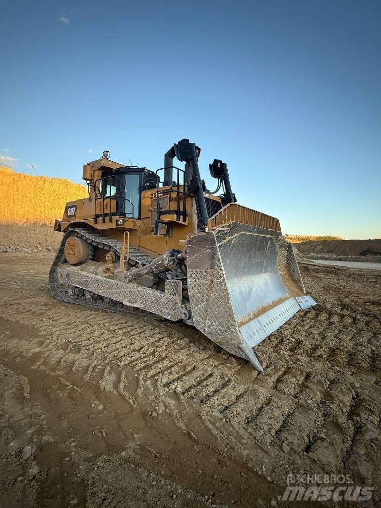 CAT D 10 T Crawler dozers