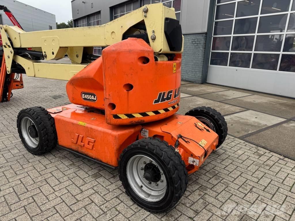 JLG E 450 AJ Articulated boom lifts