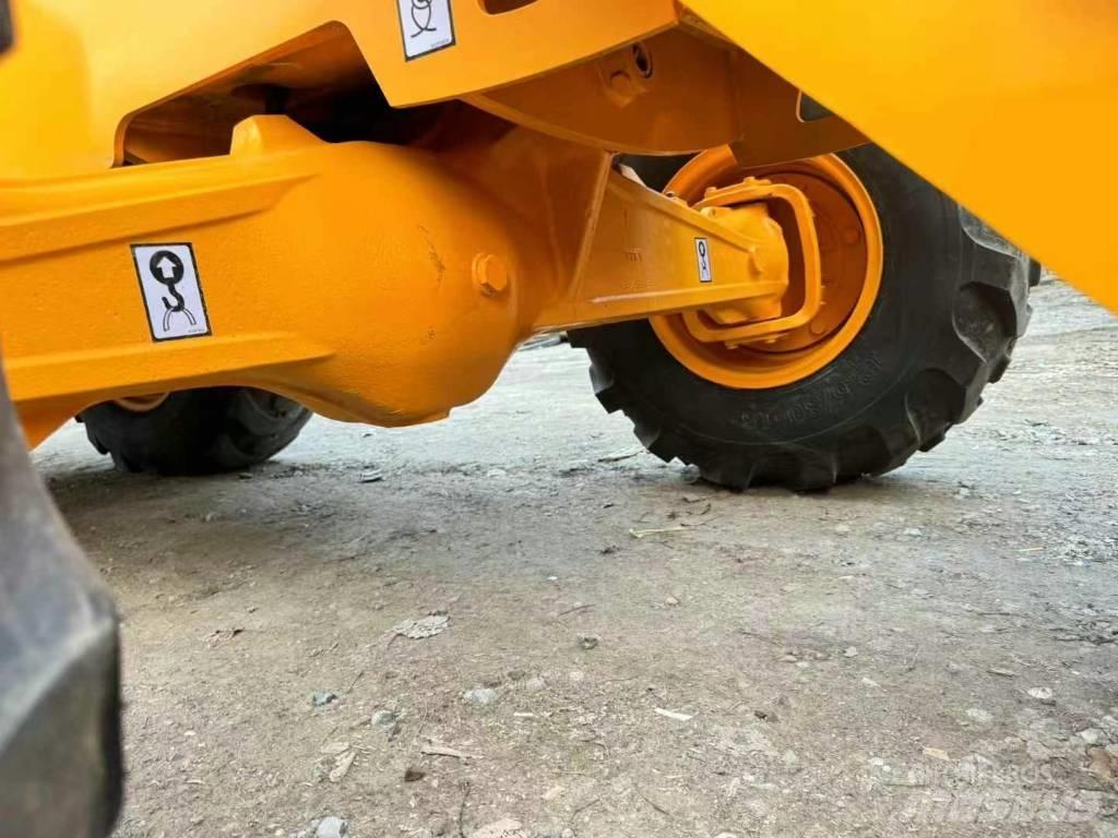JCB 3 CX Backhoe