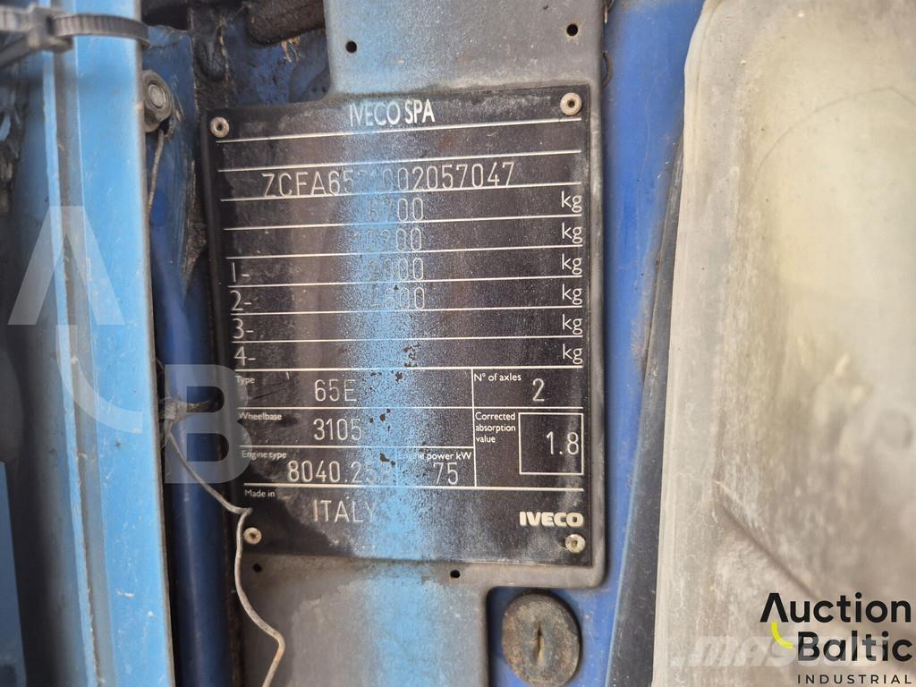Iveco 65E10 Curtain sider trucks