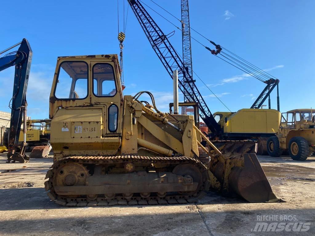 CAT 931 Crawler loaders